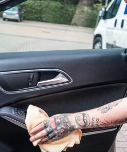 Meguiar's Natural Shine Protectant Spray - Car Interior Protectant for a Clean and Natural Shine - Cleans, Shines and Protects Interior Rubber, Plastic and Vinyl - Superior UV Protection, 16 Oz 22 81m7UGliXL