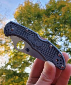 Spyderco Delica 4 Lightweight 7.15" Signature Folding Knife with 2.90" Flat-Ground Steel Blade and High-Strength FRN Handle - PlainEdge Grind Delica 4 Lightweight Flat Ground Grey 30 81mWBCalhaL