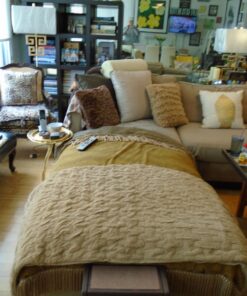 Fairfield The Original Poly-Fil, Premium Polyester Fiber Fill, Soft Pillow Filler, Stuffing for Stuffed Animals, Toys, Cloud Decorations, and More, Machine-Washable, 5 lbs. Box, White 5 lb 54 81nZvN0GrDL