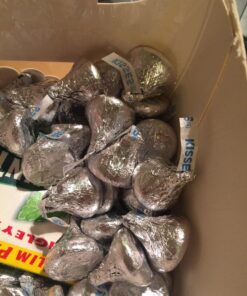 HERSHEY'S Kisses Chocolate Candy, 40 Ounce Bulk Candy 23 81oMuA2dlsL