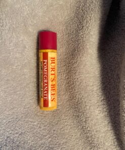 Burt's Bees Lip Balm Stocking Stuffers, Moisturizing Lip Care Christmas Gifts, Original Beeswax with Vitamin E & Peppermint Oil, All Natural (4-Pack) Pomegranate 4 Count (Pack of 1) 40 81oebtebmaL