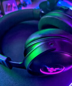 Razer Kraken V3 HyperSense Wired USB Gaming Headset w/Haptic Technology: Triforce Titanium 50mm Drivers - THX Spatial Audio - Hybrid Fabric & Leatherette Memory Foam Cushions - Detachable Mic 82 81oewlYoarL