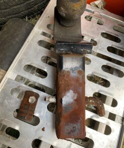 Master Lock Receiver Lock, 1/2 in. and 5/8 in. Swivel Head Receiver Locks, Weather Resistant Automotive Receiver Lock with Keys 28 81ouG44BCdL