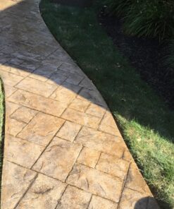 5 Gal. DOMINATOR SG+ Clear Acrylic Sealer | High Gloss Paver Sealer | Wet Look, Color Enhancing | Professional Grade | Concrete Pavers and Decorative Concrete | Fast Dry | Driveway, Patio and Walkways 38 81p2Xk4kL8L
