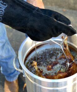 Bayou Classic 1118 32-qt Stainless Steel Turkey Fryer Perfect For Frying Up To 18-lb Turkeys Includes Perforated Poultry Rack and Lift Hook 12-in Stainless Thermometer 1-oz Seasoning Injector 35 81pDys9OTFL 1