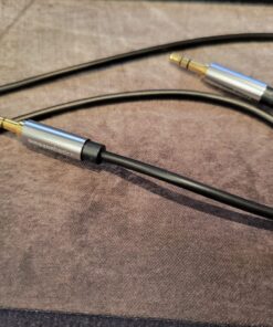 Amazon Basics 3.5mm Aux Audio Cable for Stereo Speaker or Subwoofer with Gold-Plated Plugs, 4 Foot, Black 1 Pack 4 ft (1.2 m) 32 81pXowKEnJL