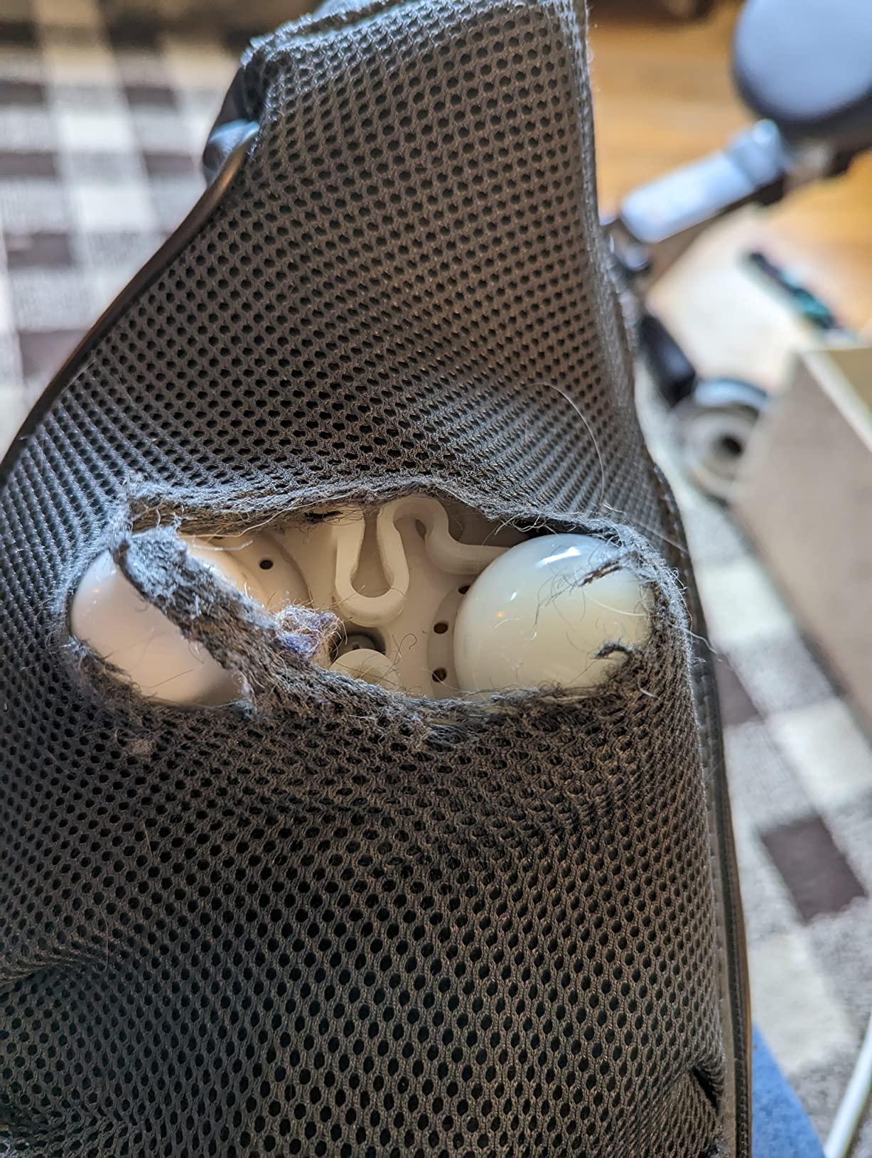 Bruntmor Cordless Rechargeable Neck & Back Pain Relief Products | Shiatsu Massager 3-D Deep Kneading Portable Full Body Massager Back Massager for Back Pain with Heat | Ideal for Relieving Shoulder 10 Bruntmor Cordless Rechargeable Neck & Back Pain Relief Products | Shiatsu Massager 3-D Deep Kneading Portable Full Body Massager Back Massager for Back Pain with Heat | Ideal for Relieving Shoulder - Image 10