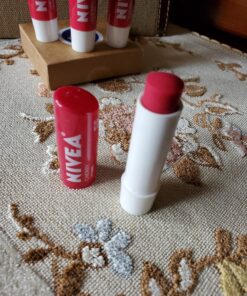 NIVEA Cherry Lip Care - Tinted Lip Balm for Beautiful, Soft Lips - Pack of 4 41 81pfAUp8TxL