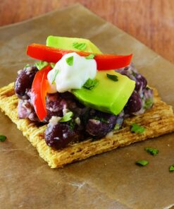 Triscuit Hint of Sea Salt Whole Grain Wheat Crackers, Vegan Crackers, 8.5 oz 30 81piKbju2L