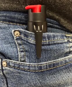 SABRE Advanced Pepper Spray, 3-in-1 Formula Contains Maximum Strength Pepper Spray, CS Military Tear Gas and UV Marking Dye, Compact Belt Clip for Easy Carry and Fast Access, 35 Bursts Black 44 81q74X5MWnL