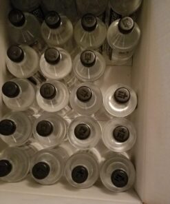 Essentia Bottled Water LLC, Ionized Alkaline Water; 99.9% Pure, Infused with Electrolytes, 9.5 pH or Higher a Clean, Smooth Taste, 20 Fl Oz (Pack of 24) 26 81qUF9z6YVL