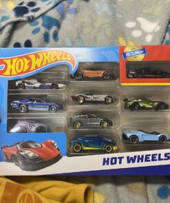 Hot Wheels Set of 10 1:64 Scale Toy Trucks and Cars for Kids and Collectors, Styles May Vary (Amazon Exclusive) 10-Pack 36 81qemKHY tL