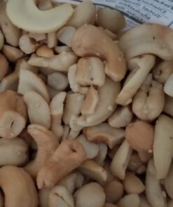 Amazon Brand - Happy Belly Fancy Whole Cashews, Roasted & Sea Salted, 2.75 Pound (Pack of 1) 2.75 Pound (Pack of 1) 33 81rCjBMykQL