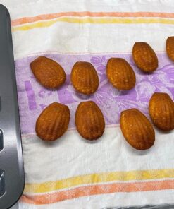 Bellemain Madeleine Pan | 12-Well Madeleine Mold Makes 12 Madeleine Cookies | Nonstick Tea Cake Pan for Madeleines, Cakelet Pan | Warp-Resistant Carbon Steel Madeline Pans (2-Pack) 44 81rEp8B4WkL