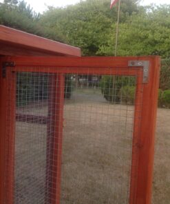 TRIXIE Pet Products Chicken Coop with Outdoor Run, 66.75 x 30.25 x 41.25 inches 66.8"L x 30.3"W x 41.3"H 58 81rXDrhvvfL