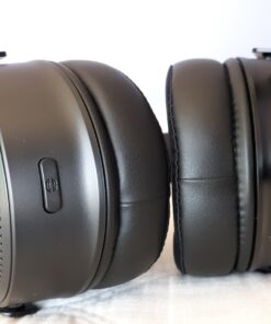 Razer Kraken V3 HyperSense Wired USB Gaming Headset w/Haptic Technology: Triforce Titanium 50mm Drivers - THX Spatial Audio - Hybrid Fabric & Leatherette Memory Foam Cushions - Detachable Mic 103 81rg3iSbnyL