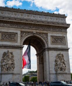 Nikon D500 DX-Format Digital SLR (Body Only), Base 87 81sH60B64dL