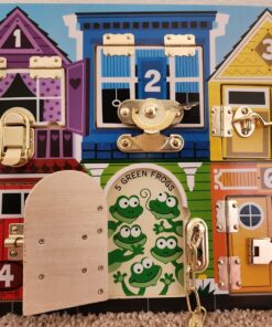 Melissa & Doug Latches Wooden Activity Board Standard Packaging 37 81sSb5Uzl2L 1