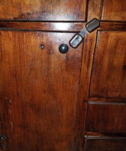 Baby Safety Locks | Child Proof Cabinets, Drawers, Appliances, Toilet Seat, Fridge and Oven | Tools Not Required | Uses 3M Adhesive with Adjustable Strap and Latch System (6-Pack, Brown) 50 81siIssRAFL