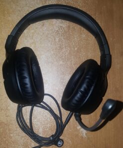 HyperX Cloud Flight - Wireless Gaming Headset, Long Lasting Battery up to 30 Hours, Detachable Noise Cancelling Microphone, Red LED Light, Comfortable Memory Foam, Works with PC, PS4 & PS5 Black, Red 46 81sjv4i6W2L