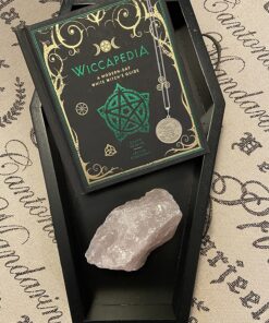 Alternative view of Wiccapedia: A Modern-Day White Witch's Guide (Volume 1) (The Modern-Day Witch)