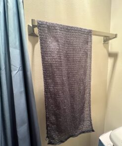 GOSHI Exfoliating Shower Towel - Rip-Resistant Exfoliating Washcloth for All Skin Types - Made in Japan Grey 32 81tJAHVuKuL