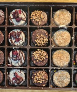 Christmas Chocolate Gift Baskets, 20 Cookie Chocolates Box, Covered Cookies Holiday Gifts Sets, Family Food Delivery Ideas, Prime Gourmet Candy Basket, For All Couples Families Adults Men Women Mom 35 81tV4Ht2OiL