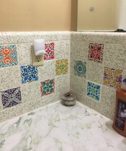 ARTEZA Outdoor Acrylic Paint Set, 20 Colours, 59 ml Bottles, with Storage Box, Rich Pigments, Multi-Surface Paints for Rock, Wood, Fabric, Leather, Paper, Crafts, Canvas and Wall Painting 20 x 59ml (2 fl oz) Outdoor 41 81uF31InsQL