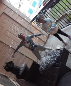 Froggy's Fog High Color Bubble Juice, Strong, Long-Lasting Bubble Solution Creates Iridescent Bubbles for Bubble Machines, Bubblers, Bubble Toys and Bubble Wands, 1 Gallon 22 81uwdArFIUL