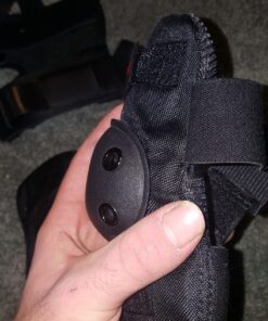 Triple Eight Saver Series Pad Set with Kneesavers, Elbowsavers and Wristsavers Black Large 29 81wkM6hNLdL