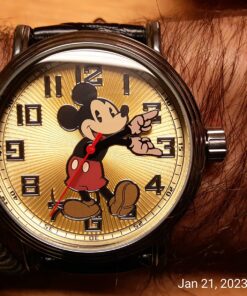 Disney Mickey Mouse Adult Vintage Articulating Hands Analog Quartz Watch Silver, Black 45 81wqAcgbML