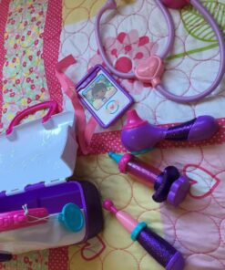 DOC MCSTUFFINS Disney Junior Toy Hospital Doctor's Bag Set, 7-piece Dress Up and Pretend Play Doctor Kit, Officially Licensed Kids Toys for Ages 3 Up Multicolor 40 81wxnZsDLWL
