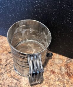 Norpro 3-Cup Stainless Steel Rotary Hand Crank Flour Sifter With 2 Wire Agitator 37 81xSfTsn46L