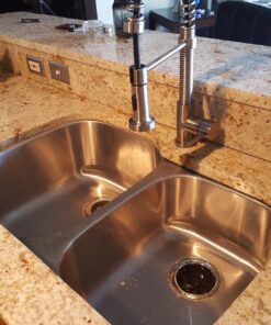 VIGO VG02001ST 19" H Edison Single-Handle with Pull-Down Sprayer Kitchen Faucet in Stainless Steel 32 81xdZGYGmnL