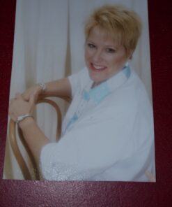 Radha Beauty Moisturizing Miracle Retinol Cream for Face - with 2.5% Retinol, Hyaluronic Acid, Vitamin E and Green Tea. Luxury Night and Day Anti-Aging Wrinkle Cream 1.7 fl oz. 36 81xtTTrPgnL