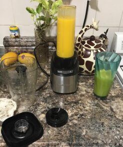 Hamilton Beach Stay or Go Blender with 32oz Jar, 8oz Grinder for Nuts & Spices, and 2 Portable Cups with Drinking Lids for Shakes and Smoothies, BPA Free, Black and Silver (52400) 27 81xtolzakmL