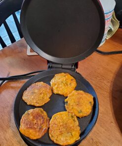 DASH 8” Express Electric Round Griddle for for Pancakes, Cookies, Burgers, Quesadillas, Eggs & other on the go Breakfast, Lunch & Snacks - Red 34 81z7NrStjtL