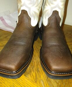 Fiebing's 100% Pure Neatsfoot Oil, 32 oz. - Natural Leather Preservative 10 81znCuJWipL