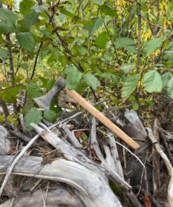 BLADED Throwing Hatchet w/ Sheath - Made in USA Axe w/ Forged 4140 Steel Head & 100% American Hickory Wood Handle - Small Competition & Survival Tomahawk - Kindling, Camping & Chopping Metal Hand Hawk Natural Steel 21 9107pC5nn7L