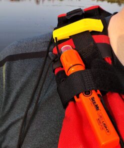 UST See-Me 1.0 Waterproof LED Light for Emergency, Camping, Hiking and Outdoor Survival Steady on 13 911xEoRUzDL