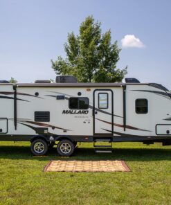 Camco Large Reversible Outdoor Patio Mat Easy to Clean, Perfect for Picnics, Cookouts, Camping, and The Beach (6' x 9', Brown Lattice Design) (42877) 6' x 9' 18 917C4oYIWbL