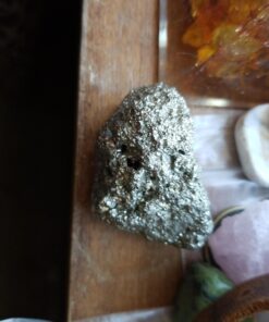 Hypnotic Gems Materials: 1 lb Pyrite Fools Gold Medium Stones from Peru - 1-1.5 inch Avg - Raw Natural Rough Crystals for Cabbing, Tumbling, Lapidary, Polishing, Wire Wrapping, Wicca & Reiki Healing #B: 1 Pound Lot 9 917Po4zmc2L