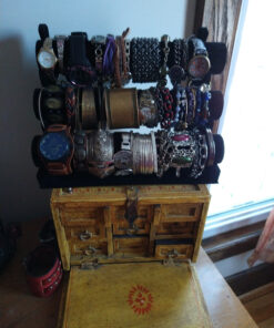 Plixio Velvet Bracelet Holder with Three Tier Rack- Bracelet Stand for Jewelry Organization and Display 25 91AfeF9FagL