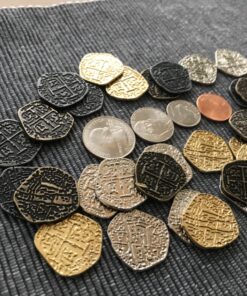 Beverly Oaks Metal Pirate Coins - Gold and Silver Spanish Doubloon Replicas - Fantasy Metal Coin Pirate Treasure (30-Coins) 30-Coins 31 91CqIo3kPrL