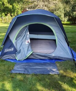 Coleman Skydome Camping Tent, 2/4/6/8 Person Family Dome Tent with 5 Minute Setup, Strong Frame can Withstand 35MPH Winds, Roomy Interior with Extra Storage Included Blue 4-person 43 91FyUpD0YcL