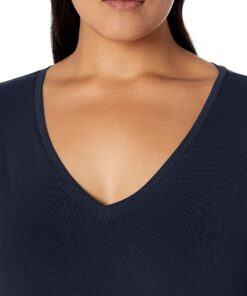 Amazon Essentials Women's Short-Sleeve V-Neck T-Shirt (Available in Plus Size) 1 Navy 2X 6 91GdXYA4bLL 1