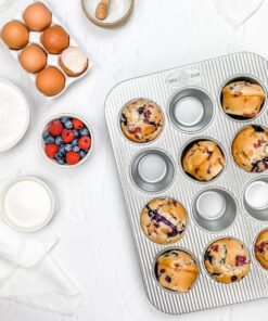 USA Pan Bakeware Muffin Pan, 12-Well, Aluminized Steel 26 91IwZLu8zCS