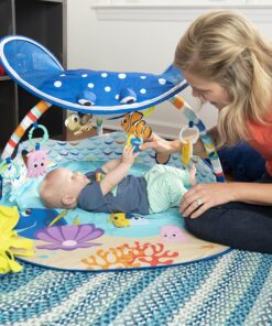 Bright Starts Disney Baby Finding Nemo Mr. Ray Ocean Lights & Music Gym, Ages Newborn + 31 91JLQYqtLRL