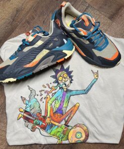 Angelus Leather Paint 4oz Starter Kit Set of Acrylic Paints For Sneakers, Shoes, Art, Crafts, Jackets, Shirts- Flexible, Made in USA 36 91K2ZISq5zL