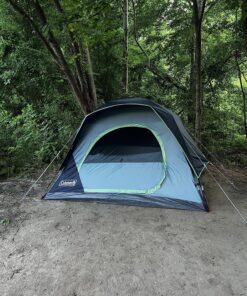 Coleman Skydome Camping Tent, 2/4/6/8 Person Family Dome Tent with 5 Minute Setup, Strong Frame can Withstand 35MPH Winds, Roomy Interior with Extra Storage Included Blue 4-person 42 91LNviovGJL